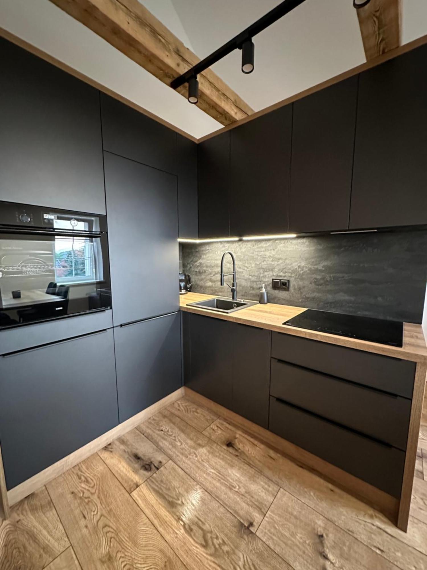 Apartamenty Ceramiczna โบเลสวาเวียส ภายนอก รูปภาพ